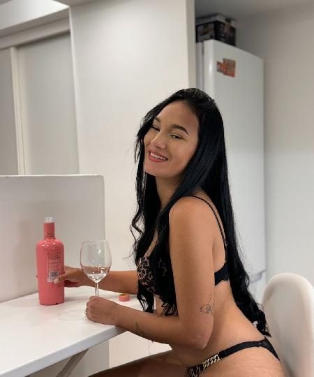 3. AMOR ESTA DIABLITA QUIERE QUE LE MASTURBES EL COÑO HASTA PONERLO MUY BABOSITO Y HUMEDECER TU POLL EN XÀTIVA