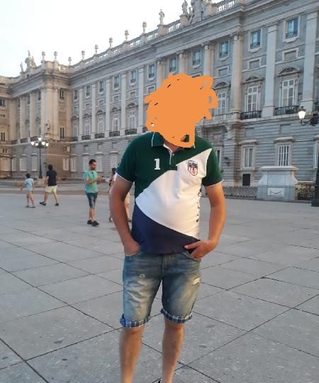 300 € PARA NENA ESPAÑOLA 18 20 AÑOS INEXPERTA EN MADRID