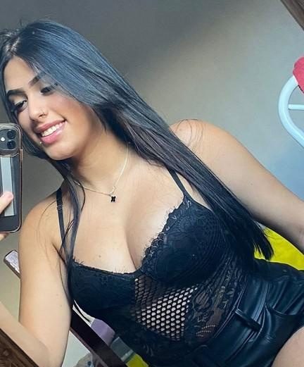 (_(_SONIA SERÉ TU AMANTE PREFERIDA._)_) EN ARGUISUELAS