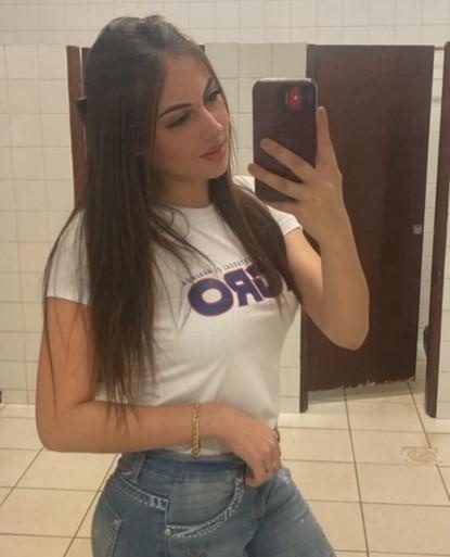 ¿ ¿_SOY LUCÍA UNA CHICA MUY NINFOMANA, ?_? EN BRETOCINO