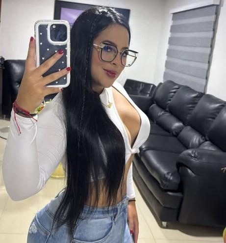 ¿A QUÉ ESPERAS? SOY TU PUTITA CACHONDA ¡¡¡ EN ALCOBENDAS