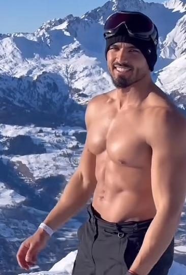 ACEPTO TODO TIPO DE VEGACIONES Y SEXO ANAL DURO EN ESPAÑA