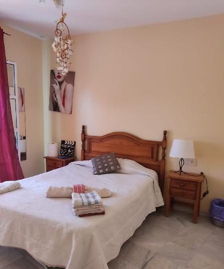 ALQUILER HABITACIONES X 100€ SEMANA EN SEVILLA
