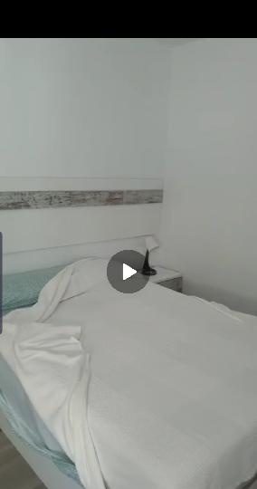 ALQUILO HABITACIÓN POR DÍAS A ESCORTS O TRANSEXUAL EN DOS HERMANAS