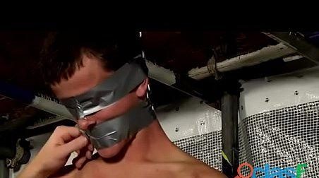 AMA VENDE LA VIRGINIDAD DE SU SUMISO EN MADRID