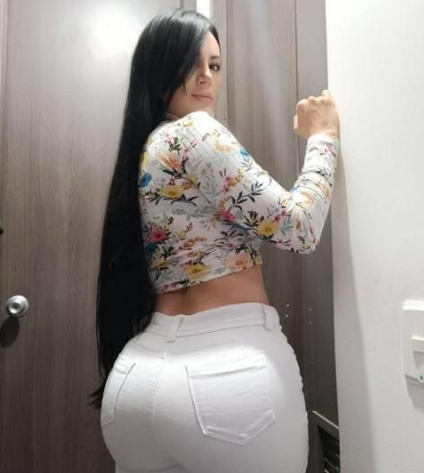 AQUÍ ESTÁ TU MORENA CULAZO ARDIENTE ** ** ** EN ALEGRÍA DULANTZI