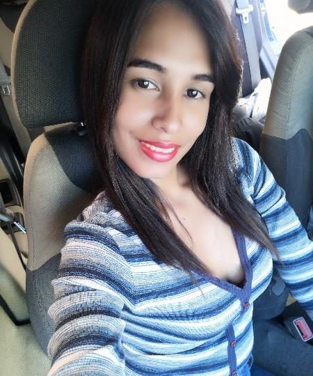 ARDIENTE LATINA MUY GUAPA EN ESPAÑA
