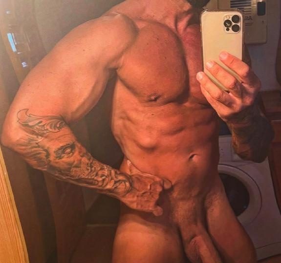 BUSCAMOS CHICO PARA TRIO EN ALCANTARILLA