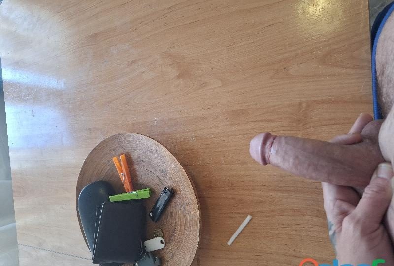 BUSCO AMIGA PARA FIESTA EN TARRAGONA