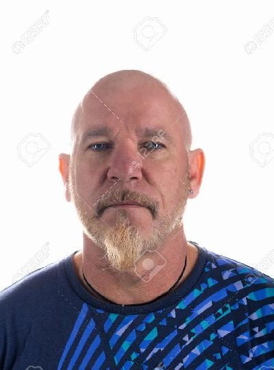 BUSCO AMIGA ZOOFULICA EN VITORIA