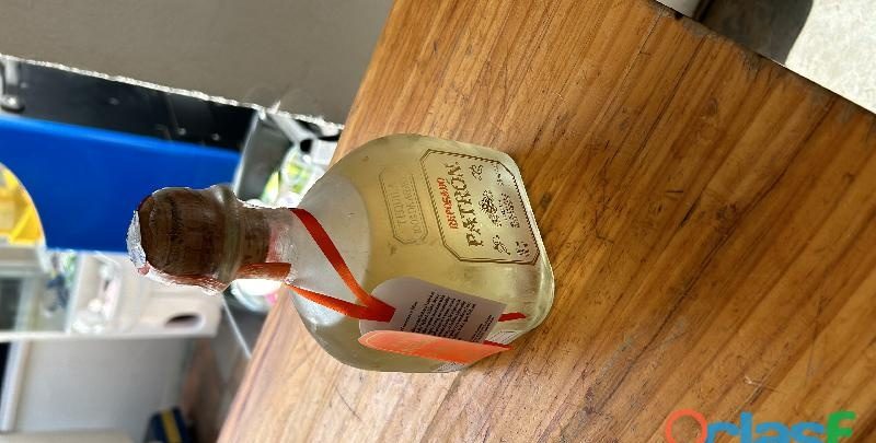 BUSCO CD O TRANS EN SEVILLA