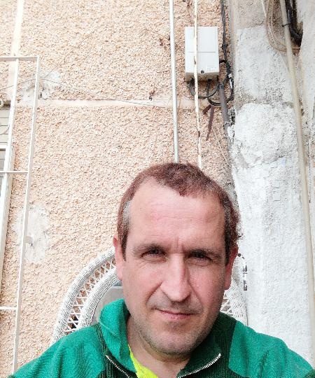 BUSCO CHICAS JÓVENES PARA SATISFACERLAS NO PAGO EN MURCIA