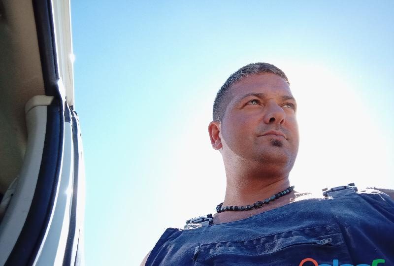 BUSCO DAR PLACER A MUJERES DE BURGOS SOY MORENO DE41AÑOS EN BURGOS