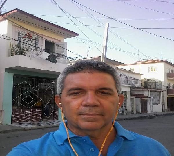 BUSCO MATRIMONIO POR CONVENIENCIA EN ESPAÑA