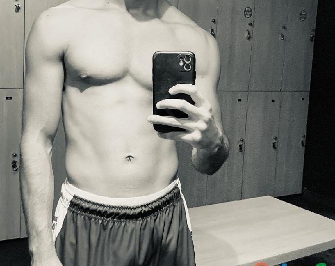 BUSCO MUJER O PAREJA CORNUDO HOTWIFE EN ELCHE ALICANTE EN ELX