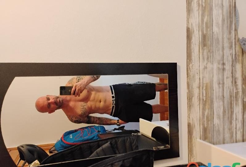 BUSCO MUJER PARA DIVERTIRNOS SIN COMPROMISO EN AVILÉS