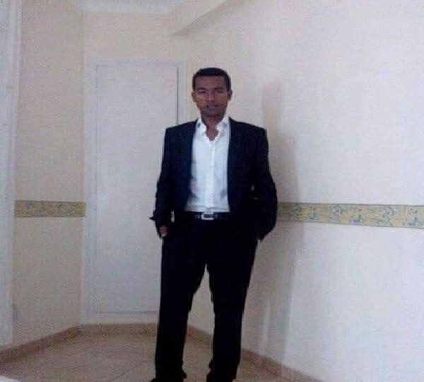 BUSCO SEXO CON UNA CHICA UNA ,MUJER Y PAREJA EN MURCIA