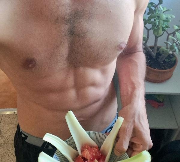 BUSCO TRABAJO EN EL PORNO, SOY UN CHICO ITALIANO PROFESIONAL EN VALENCIA