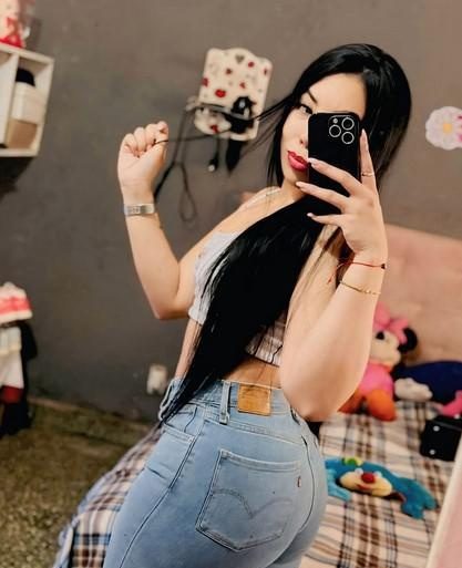 BUSCO UN HOMBRE APASIONADO EN MI CAMA CORUÑA EN BRIÓN