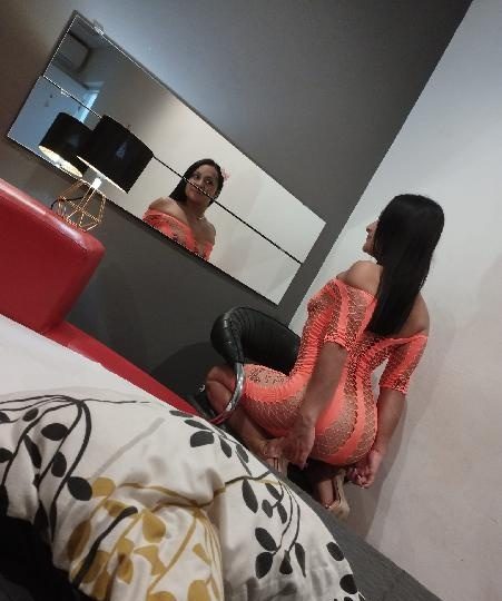 CACHONDA CON GANAS DE CHUPARTE LA POLLA X 80€ 40 MNTS EN VALENCIA