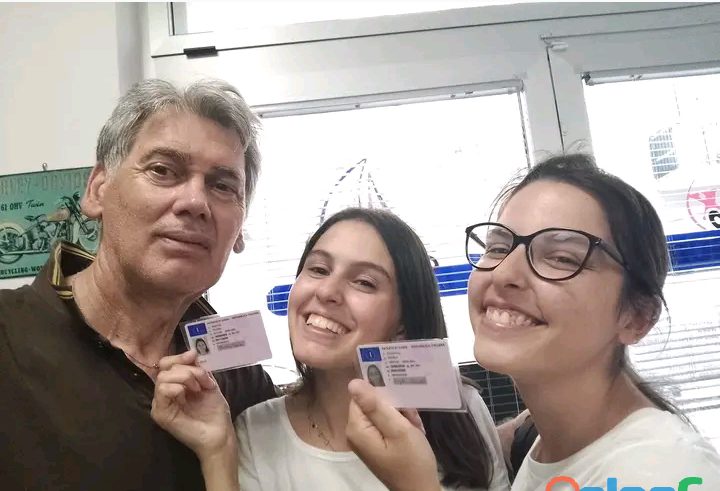 CARNÉ DE CONDUCIR DGT 100 POR CIENTO FIABLE EN BARCELONA