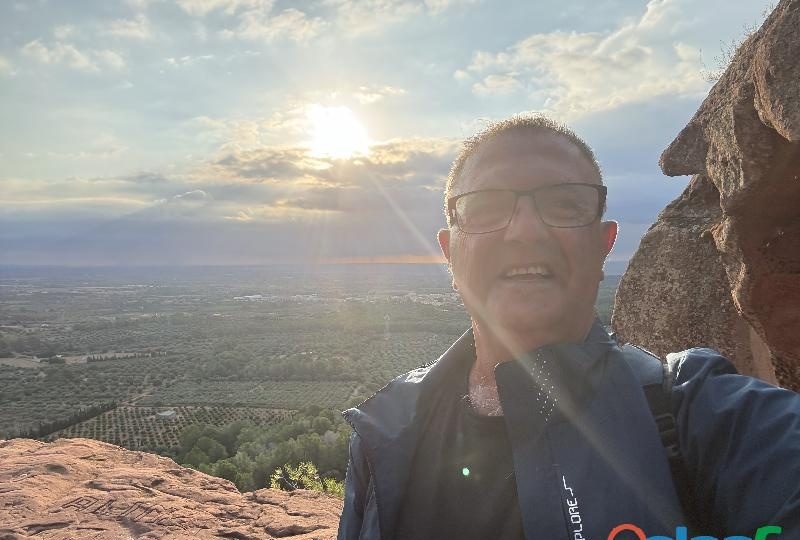 CERCO COMPANYA DE VIATGES. ANUNCI SERIÒS EN MONT ROIG DEL CAMP