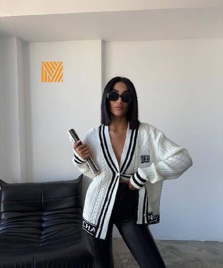 CHICA CACHONDA..... EN ESPAÑA