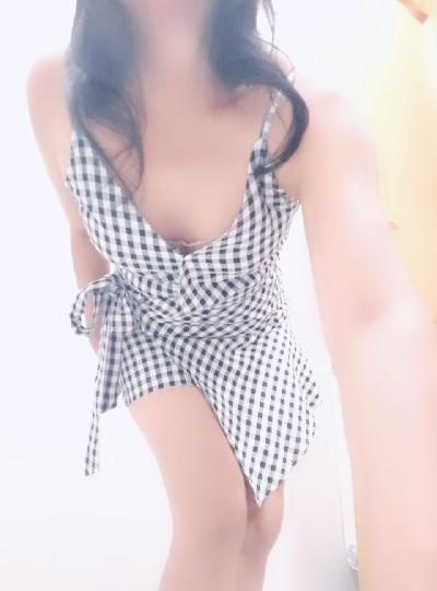 CHICA LATINA NO PROFESIONAL