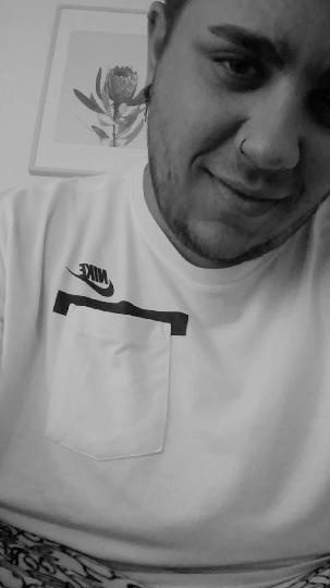 CHICO 23 AÑOS MUCHO PLACER