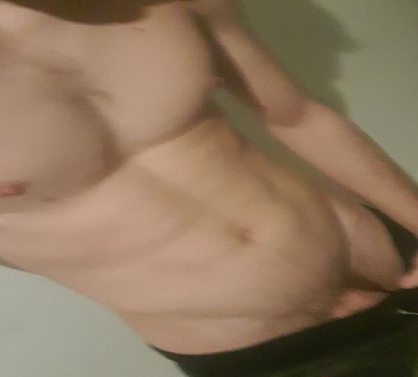 CHICO 25 AÑOS CON BUEN CUERPO EN ZARATÁN