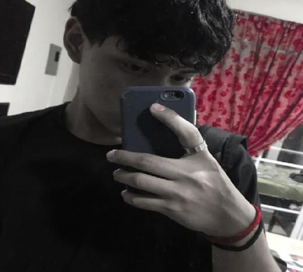 CHICO ACTIVO PARA MUJERES CON GANAS DE PASARLO BIEN EN ESPAÑA