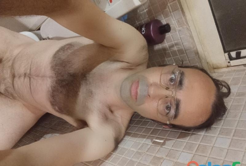 CHICO DE 40 CON MUCHAS GANS EN VALENCIA