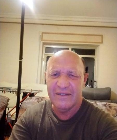 CHICO DE COMPAÑÍA EN SALAMANCA