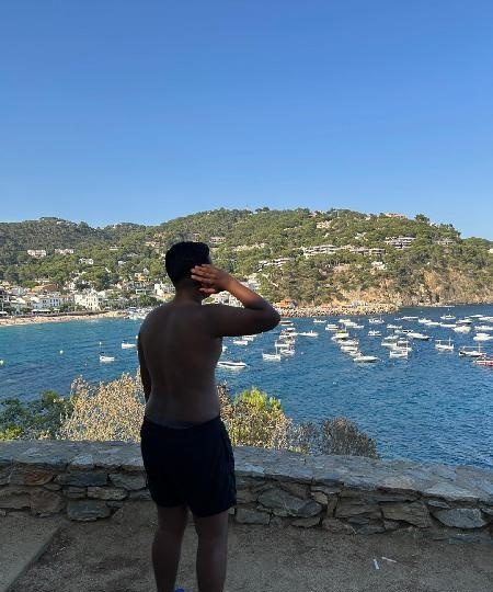 CHICO DE TERRASSA BUSCA TENER SEXO CON UNA CHICA EN TERRASSA