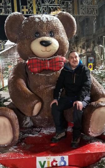 CHICO DE VIGO DA 30 EUROS A CHICA DE VIGO POR FETICHE EN VIGO