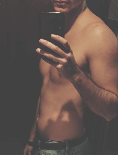 CHICO DISCRETO, CAÑERO Y JOVEN BUSCA PAREJA O CHICA EN MADRID