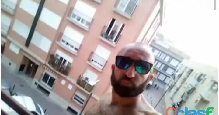 CHICO ESPAÑOL ACTIVO BIEN DOTADO EN LORCA EN LORCA