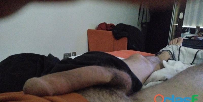 CHICO JOVEN PARA MUJERES EN LO HOSPITALET DE LLOBREGAT