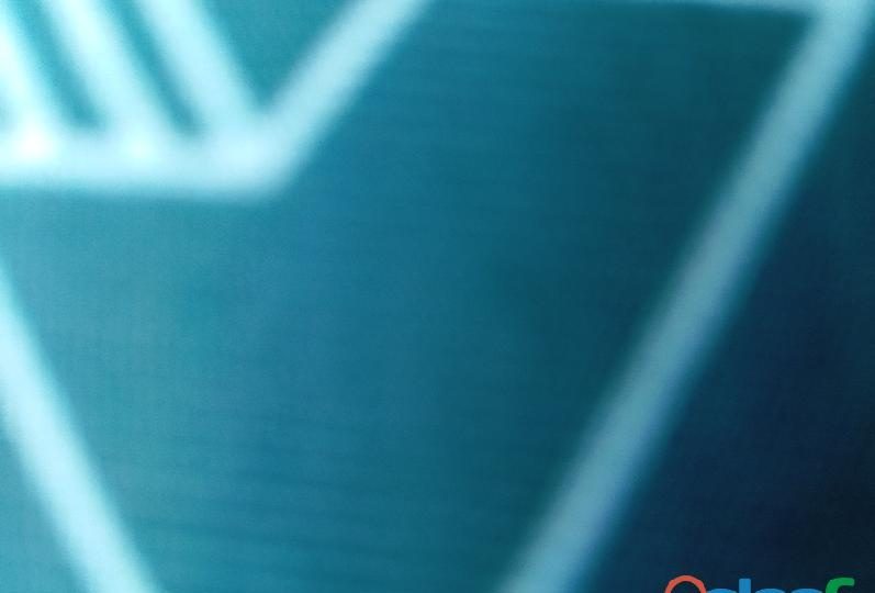 CHICO JOVEN Y SANO EN MÁLAGA