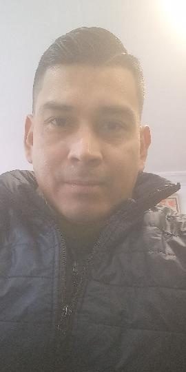 CHICO LATINO DE 37 AÑOS EN SEVILLA