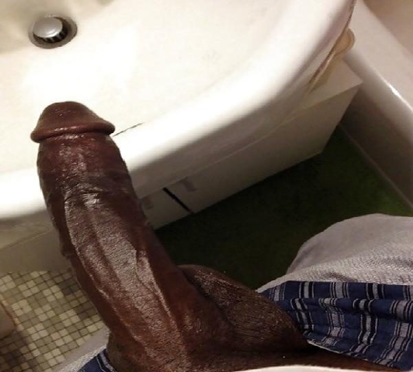 CHICO MORENO DOTADO JOVEN BUSCA (CHICAS, MADURAS, MADURAS Y PAREJAS POR TRÍO Y SEXO) EN REUS