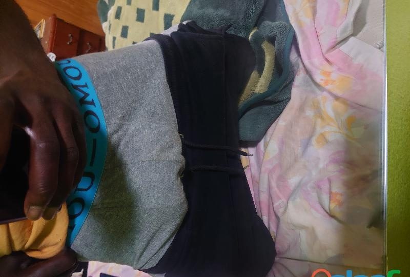 CHICO NEGRO DE PARA (MUJERES) EN ZARAGOZA