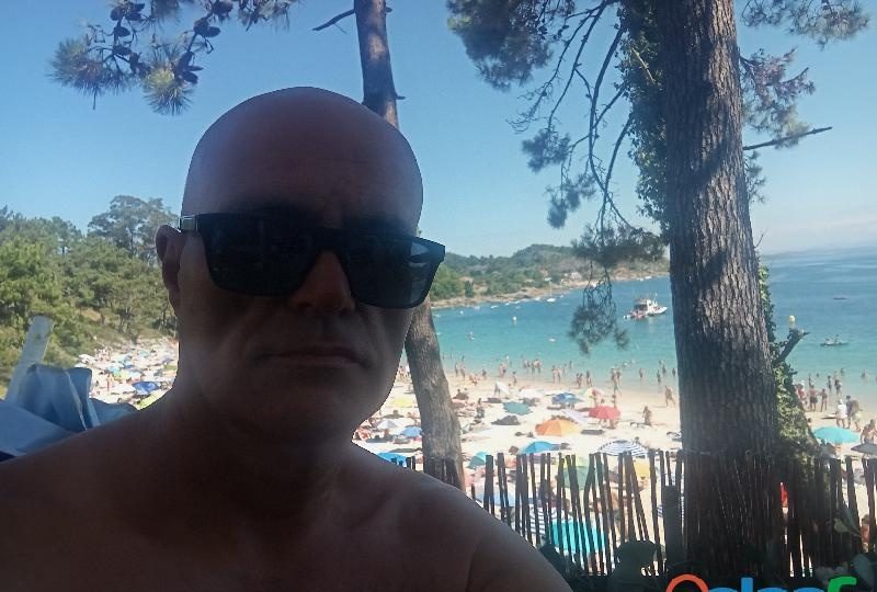 CHICO PARA COMPAÑÍA EN ESPAÑA