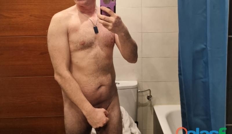 CHICO PARA PAREJA EN BILBAO