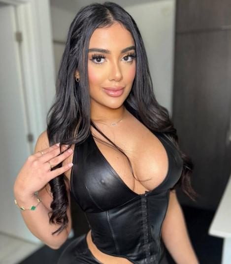 COLOMBIANA MORENA DE CURVAS REALES, ! ! ! ! EN BOIMORTO