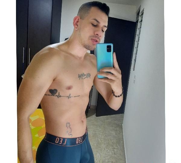 COLOMBIANO OROPESA EN OROPESA DEL MAR