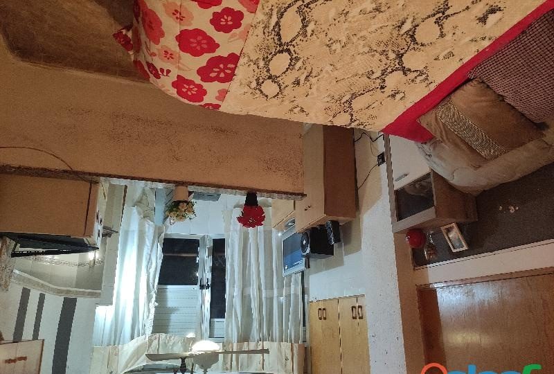 COMPARTO CON MUJER EN TARRAGONA