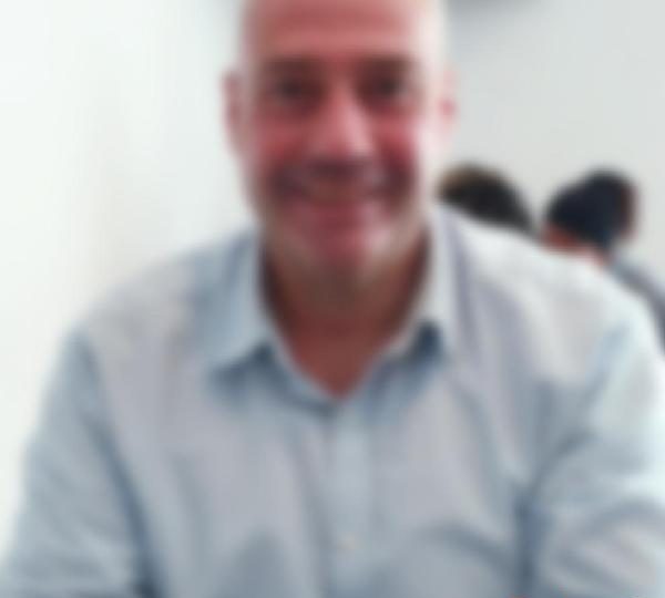 CORNUDO ATRATIVO BUSCA MUJER MORBOSA EN ESPAÑA