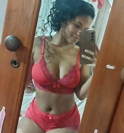 CUBANA CARIÑOSA MORBOSA Y PERVERTIDA / / / EN BRIÓN