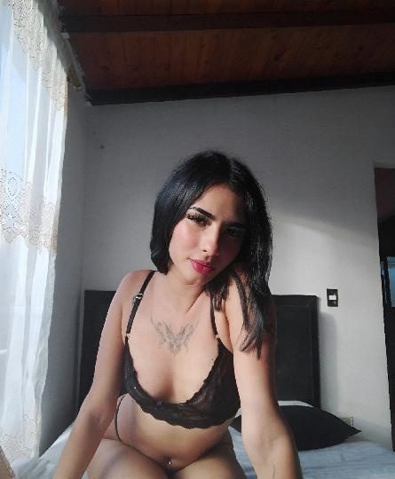 DAME TU POLLA BIEN CHORRIADITA